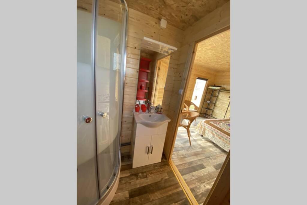 Charmant Chalet Pour 2 Personnes Spa Prive Massillargues-Attuech ภายนอก รูปภาพ