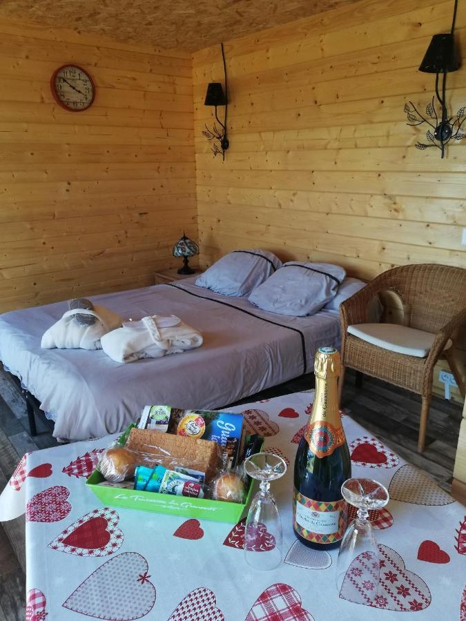 Charmant Chalet Pour 2 Personnes Spa Prive Massillargues-Attuech ภายนอก รูปภาพ